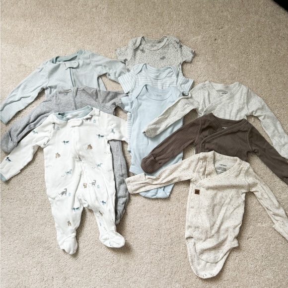 Other - Bundle of 9 pieces | Newborn clothes | Carters just one you wonder nation